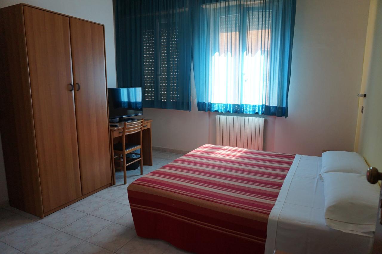 Hotel San Marco Pesaro Exterior foto